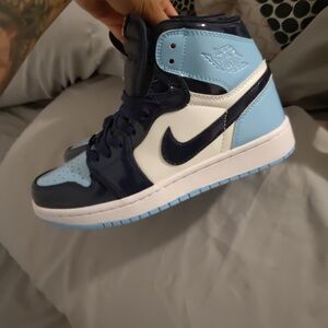 Jordan mid shoe